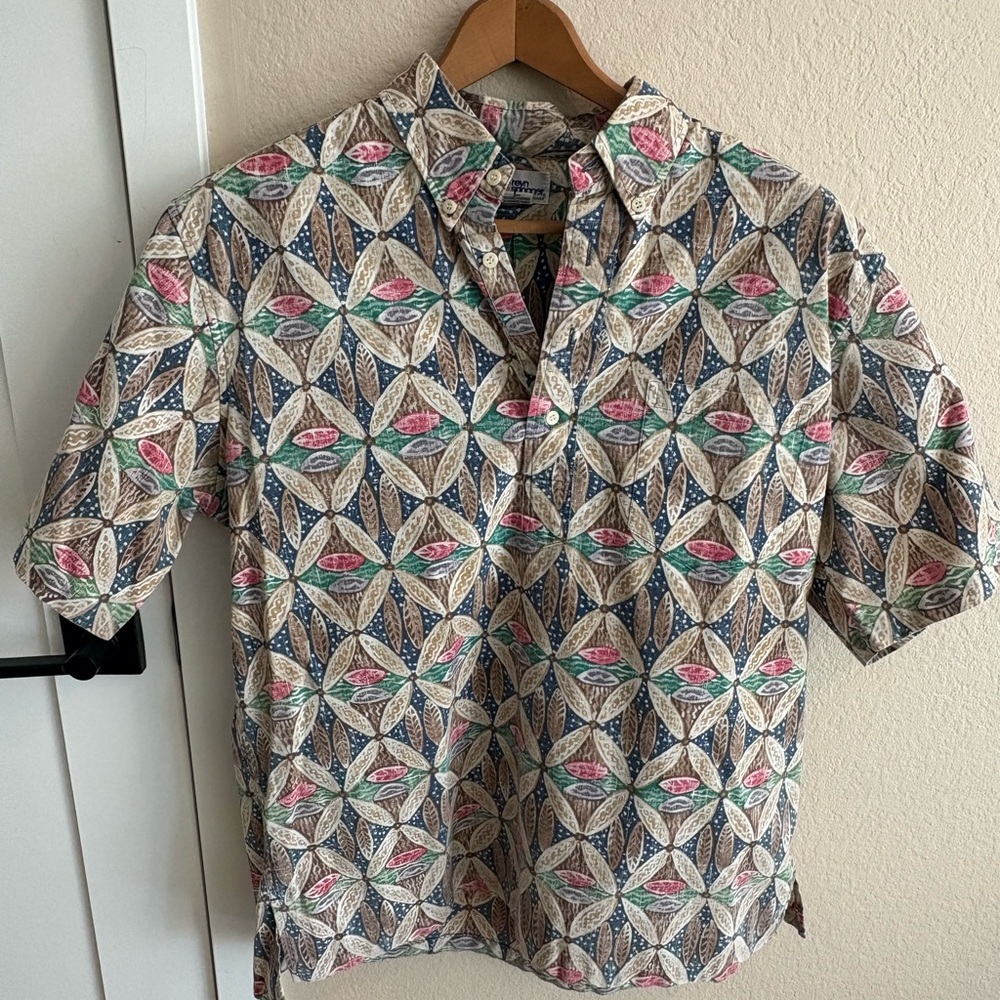 Reyn Spooner Pink and Blue Casual Button Down Shirt